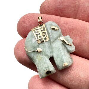 Vintage 14k Yellow Gold Green Jade Elephant Pendant 5.59 Grams 1.25 Inch